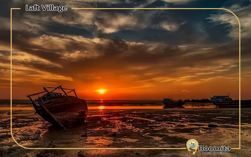 ساحل روستا با منظره غروب آفتاب