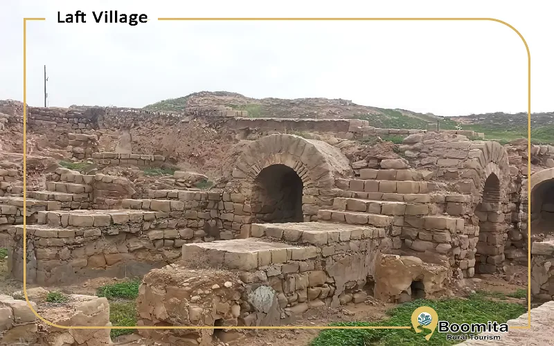 قلعه نادری در روستای لافت