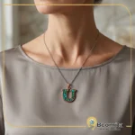 گردنبند فیروزه‌کوبی طرح U با فیروزه نیشابور